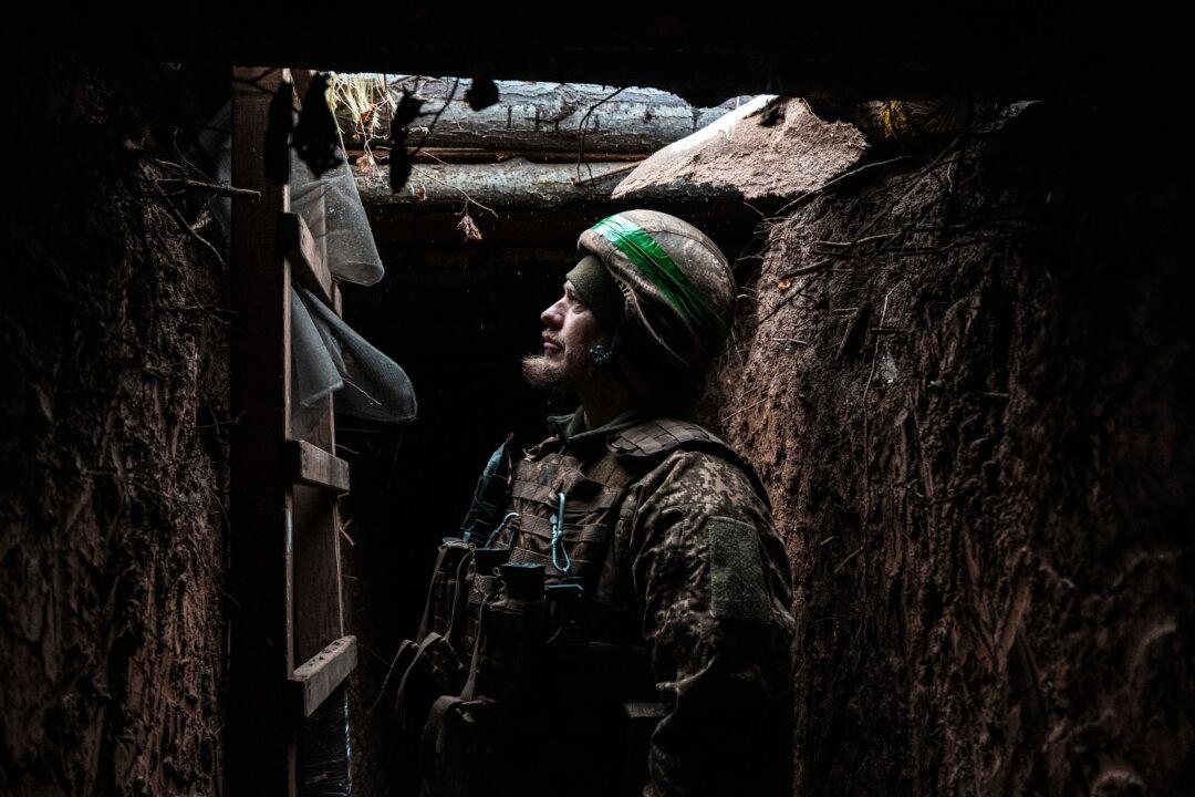 Ukraine’s Parliament Extends Martial Law, Pushing Back Election Timeline