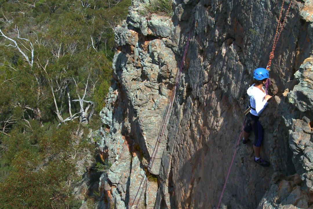 Climbing Ban Over Aboriginal Heritage Will ‘Devastate’ Community: Liberal MP