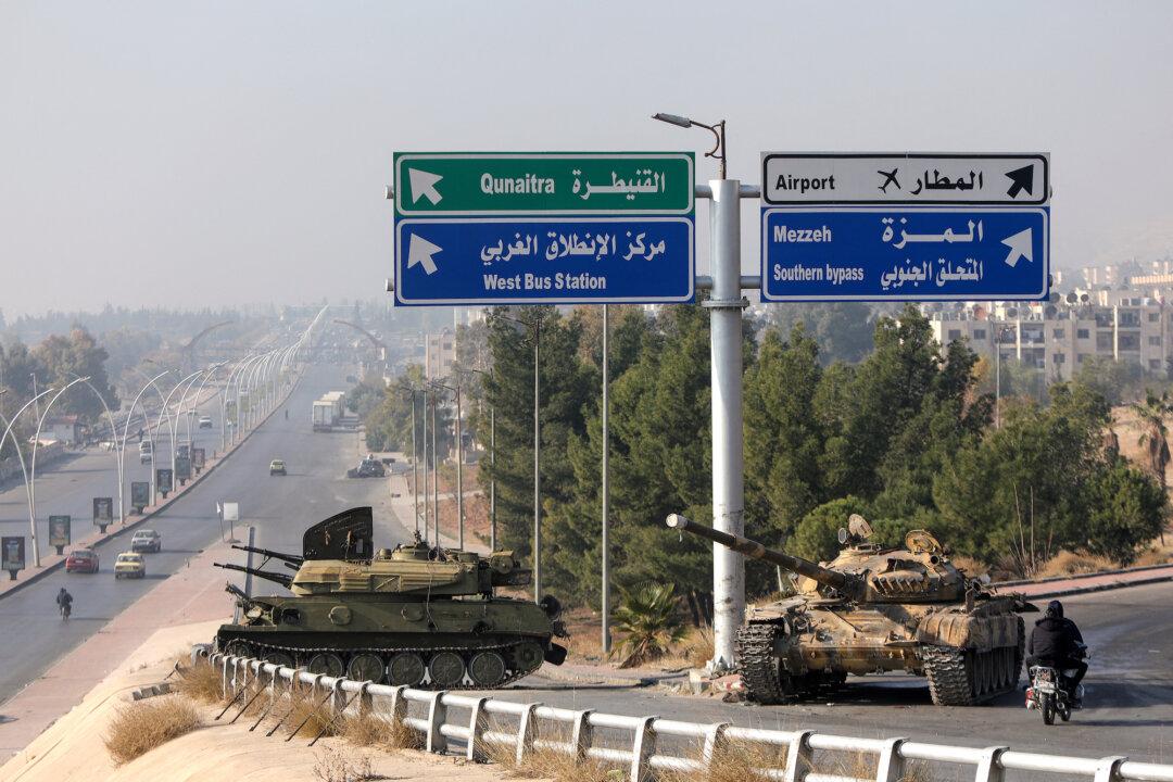 2 US Lawmakers Urge Gradual Sanctions Relief for Post-Assad Syria