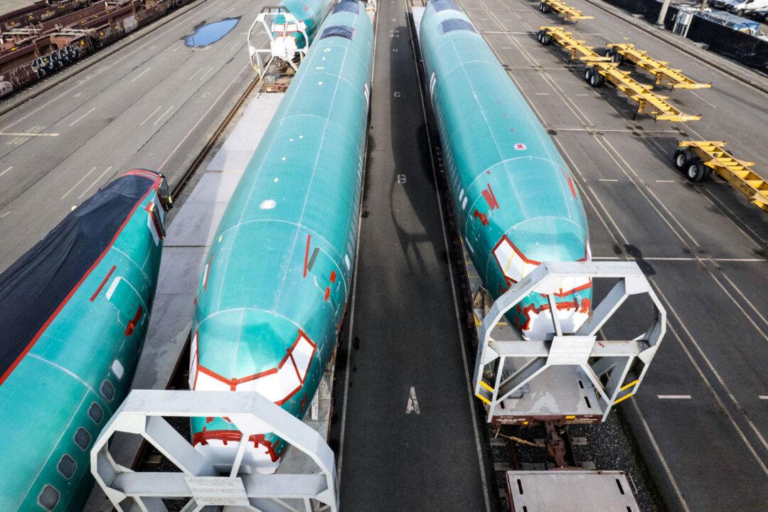 Boeing to Lay Off 396 Employees in Washington