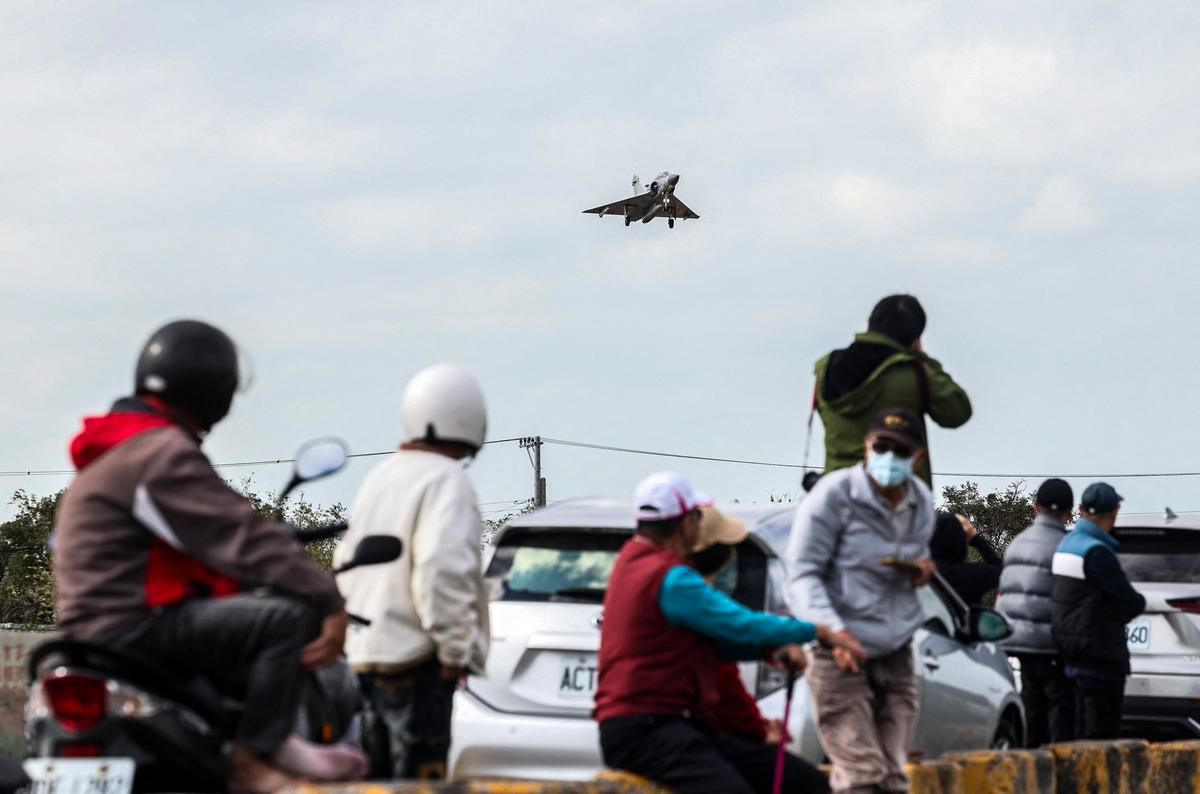 Taiwan Demands Beijing End Suspected Military Drills