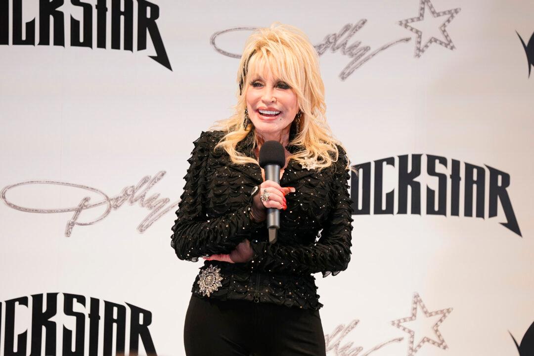 Dolly Parton Reveals Secret to Her 58 Years of Marriage