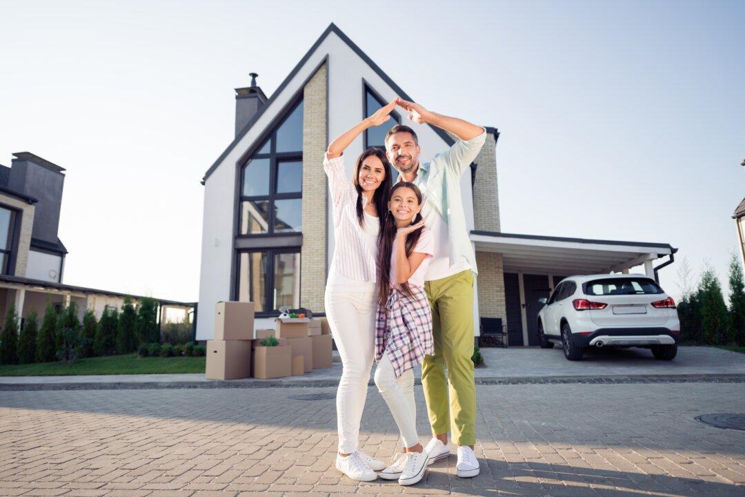 Mortgage Rate Forecasts: Is 2025 the Right Year to Buy a Home?