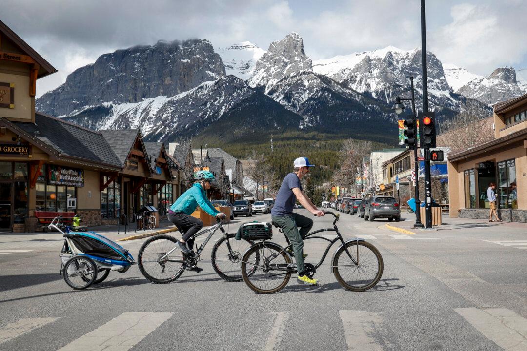 Banff, Lake Louise Brace for Even More Visitors in 2025 as Jasper Rebuilds