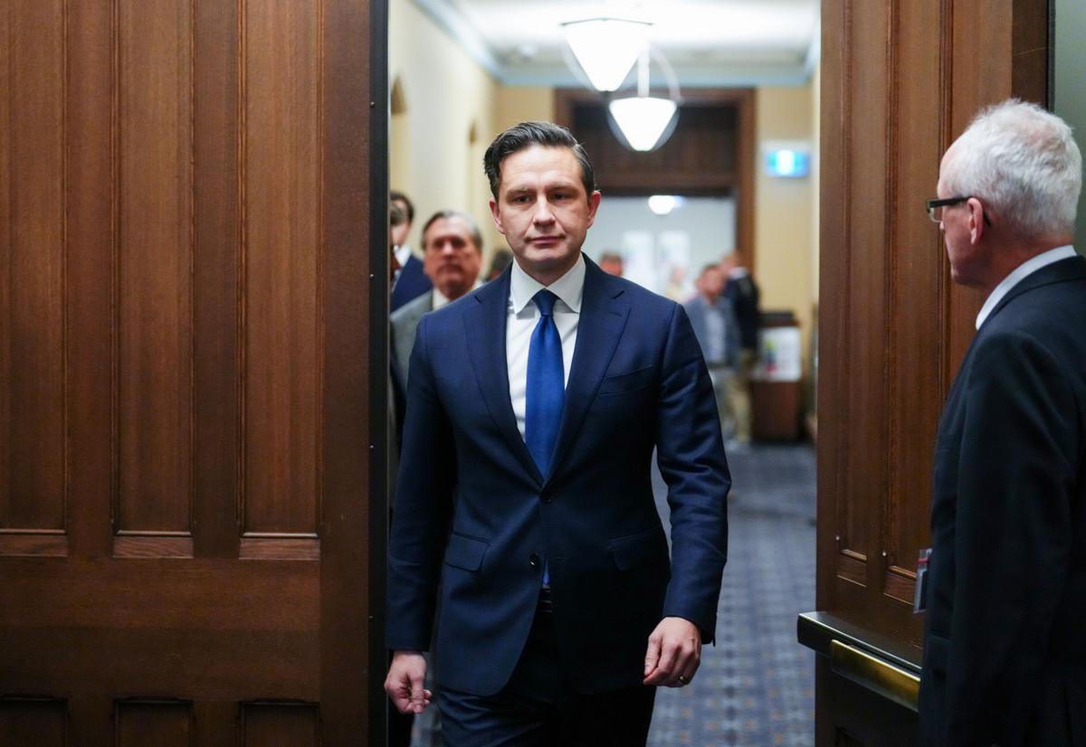 Poilievre Calls for Confidence Vote on Liberal Mini-Budget on Same Day as Freeland Resignation