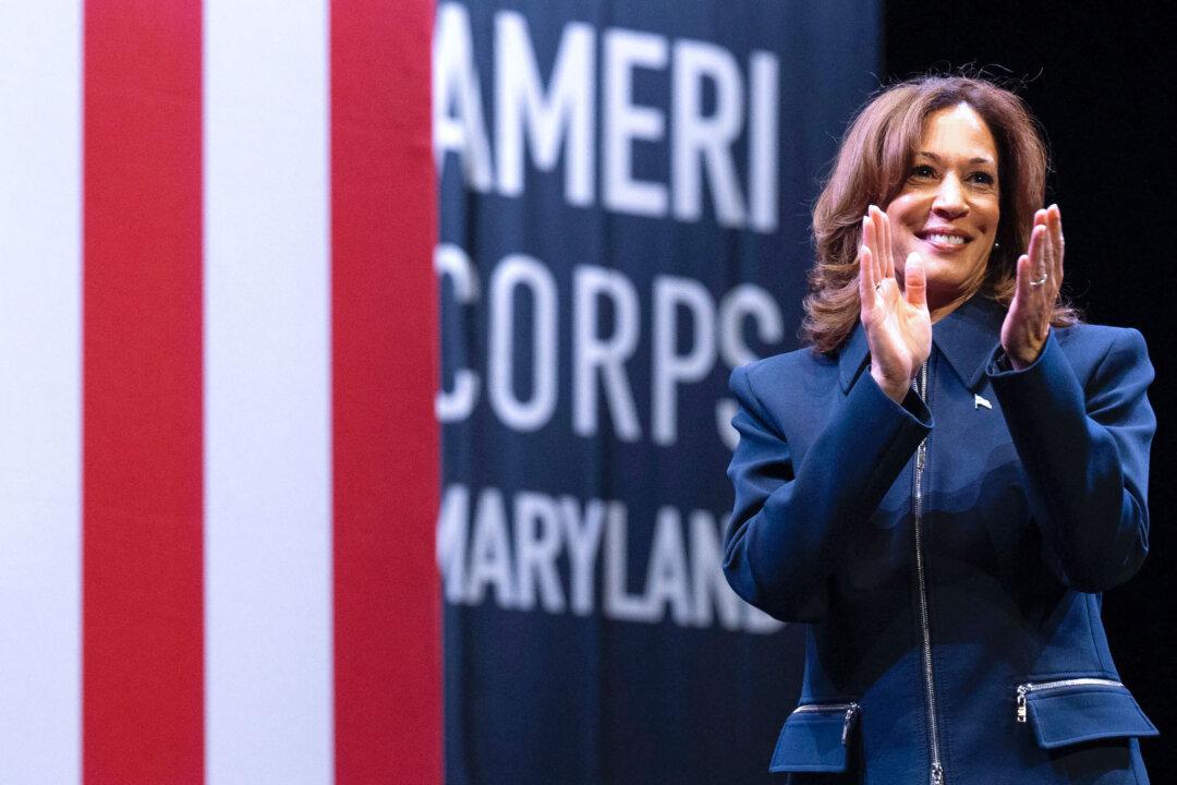 Harris Tells Disheartened Democrats to ‘Stay in the Fight’ After Election Defeat