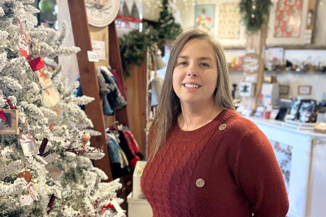 Canada’s Year-Round Christmas Enthusiasts—It’s Their Time to Shine