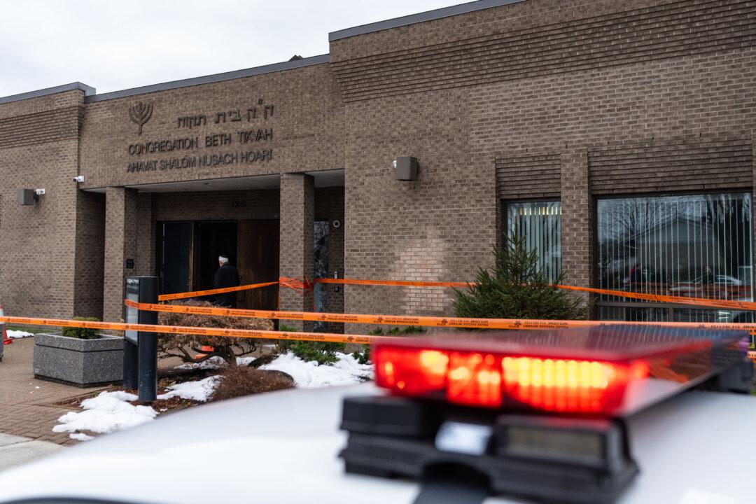 Israeli President Speaks to Trudeau After Latest Montreal Synagogue Attack, Calls for ‘Decisive Action’