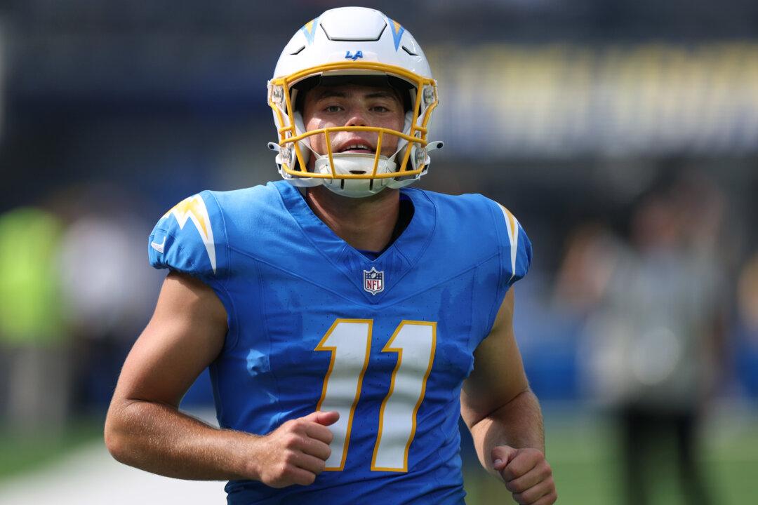 Chargers’ Dicker Admits He ‘Was Kind of Laughing’ Over Rare Free Kick Against Broncos