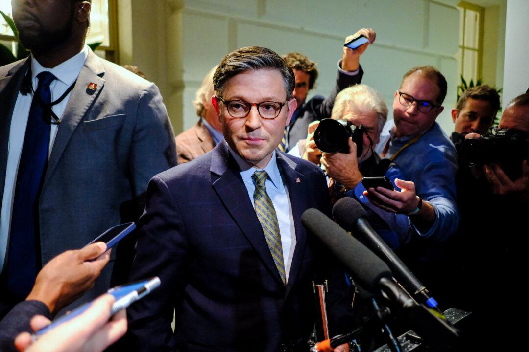 Trump Endorses Mike Johnson for House Speaker