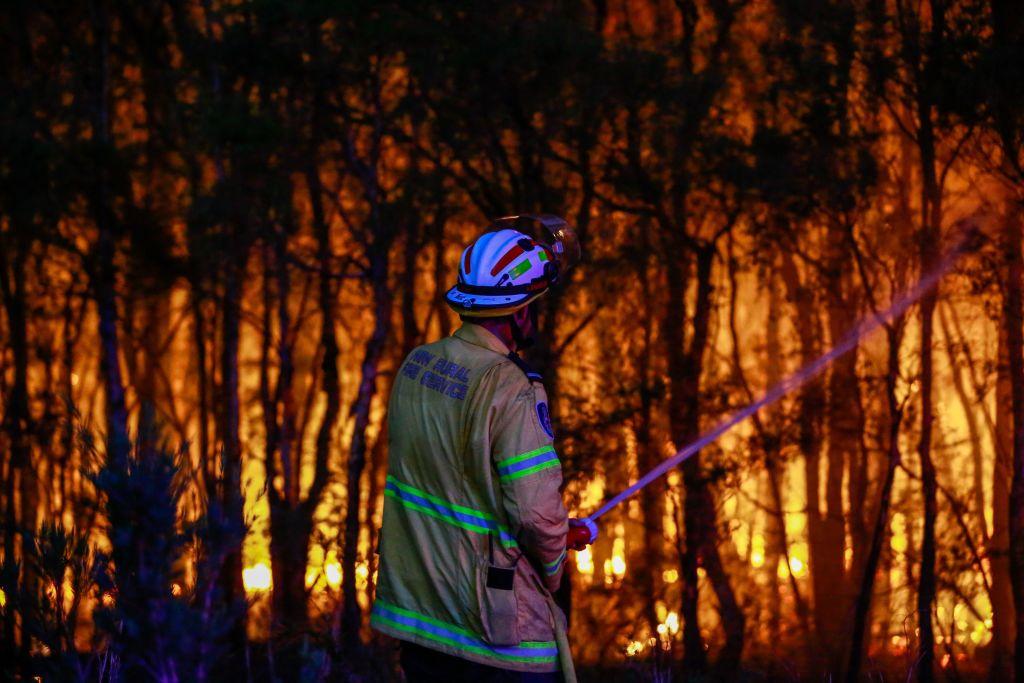 Firefighters in Race to Contain Massive Bushfire