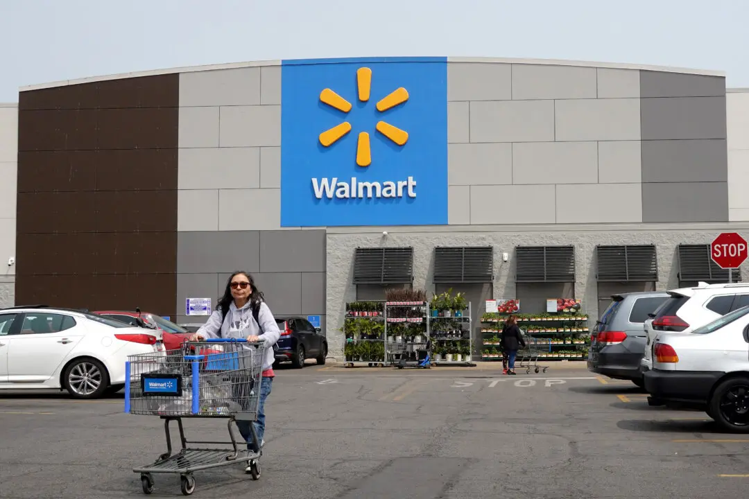 Walmart to Shift Listing to Nasdaq as Retailer Reports 3rd Quarter Growth
