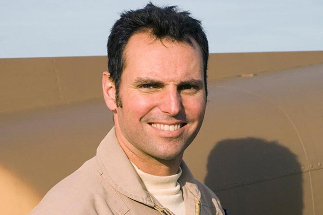 Australia Confirms Ex-Marine Who Trained Chinese Pilots Will Be Extradited to the US