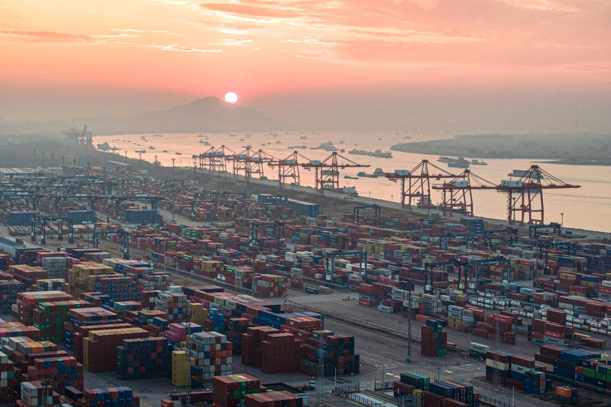 China’s Politburo Offers Too Little of What the Economy Needs