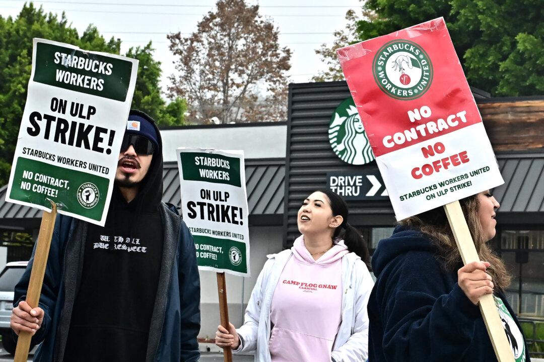 Starbucks Strike to Expand to Over 300 US Stores on Christmas Eve, Union Says
