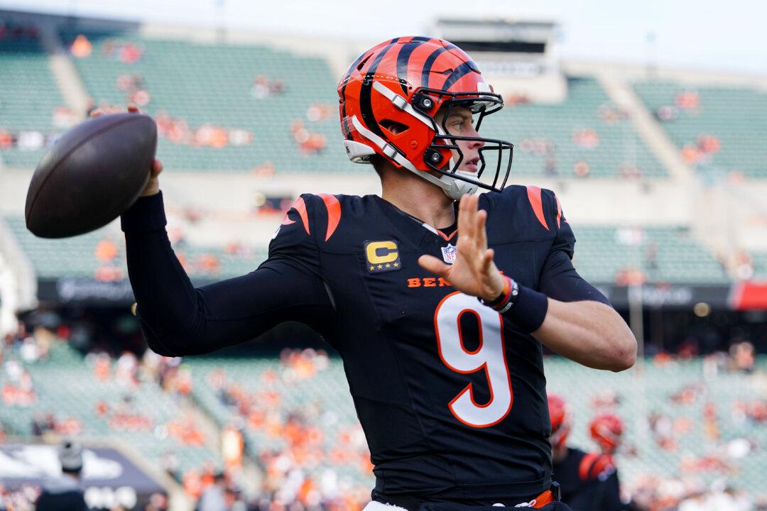 Joe Burrow Bought Authentic Japanese Swords as Christmas Gifts for His Linemen