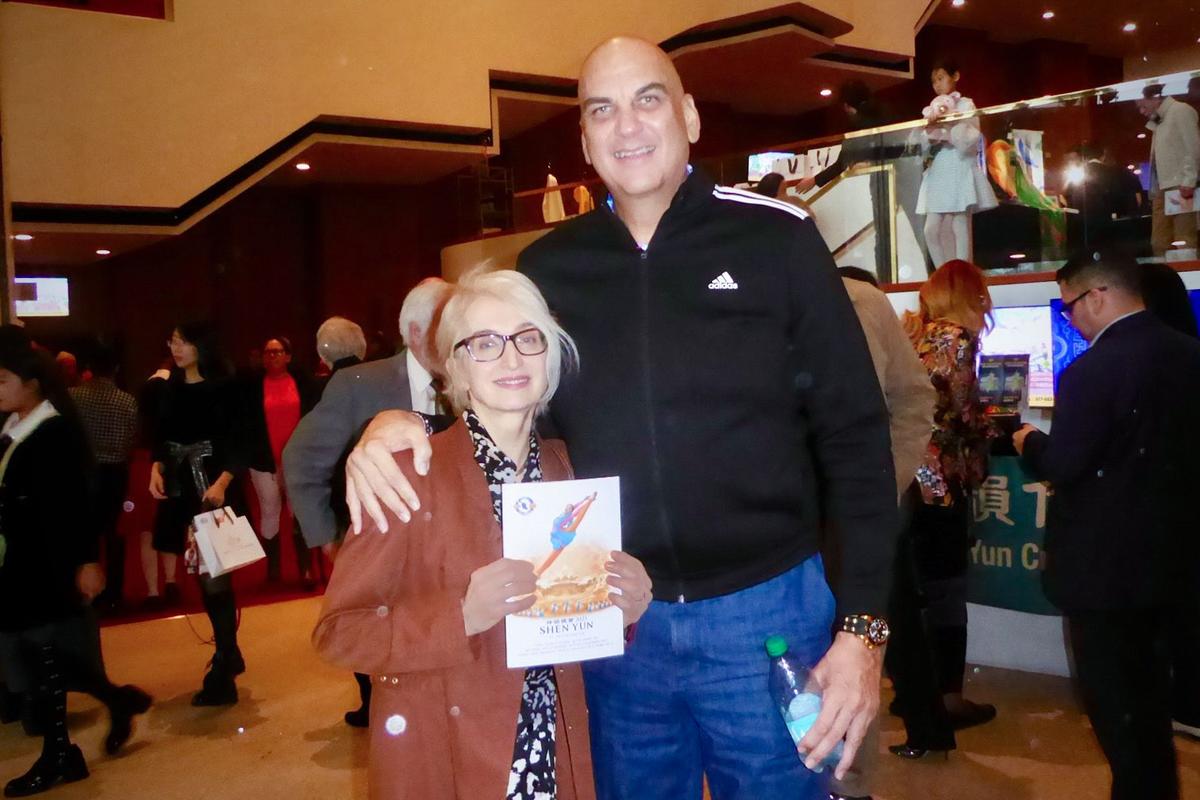 Shen Yun Brought Something Divine to Houston, Says Artist