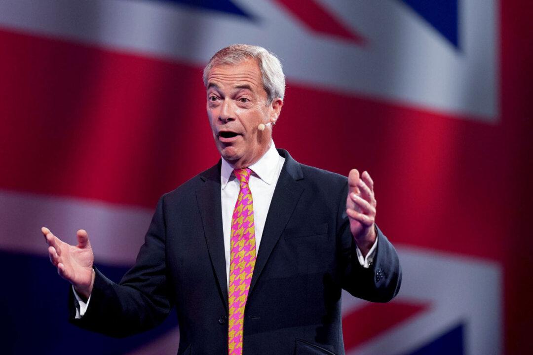 Nigel Farage Says Preston Manning His ‘Inspiration’ for Reform UK