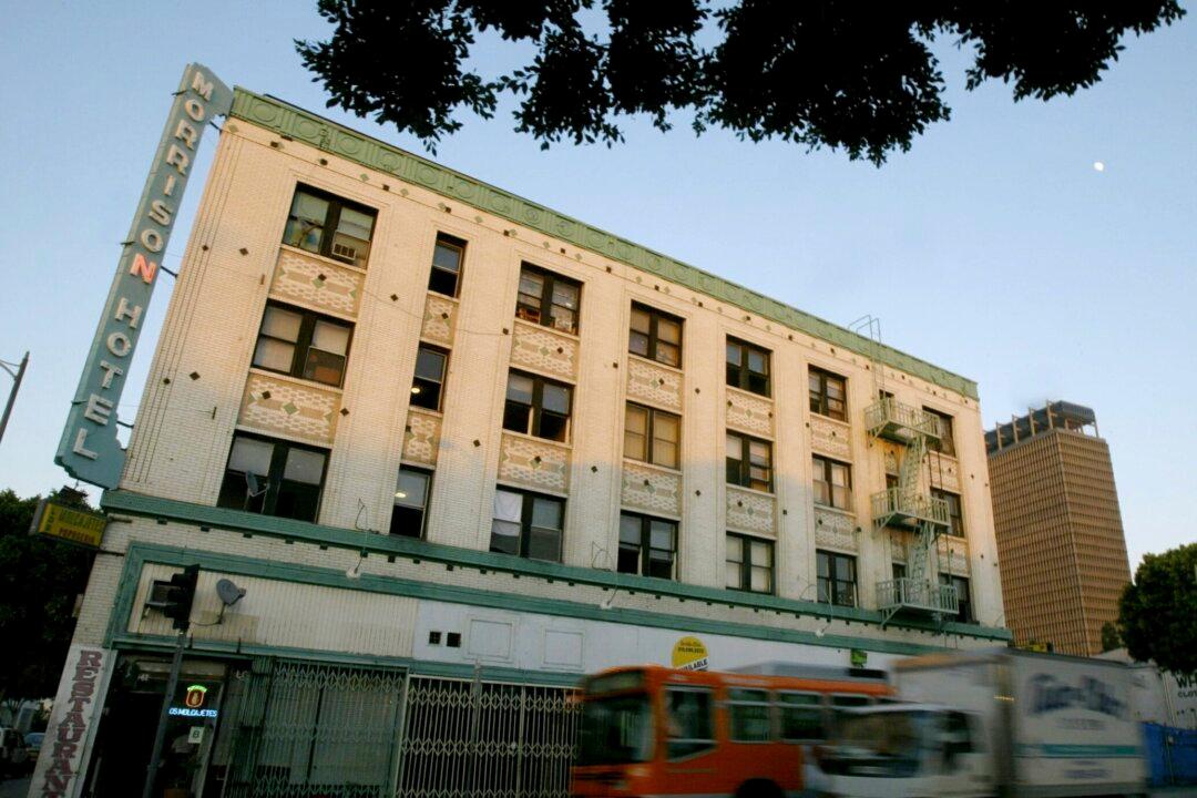 Historic Morrison Hotel Building Made Famous by The Doors Goes Up in Flames in Downtown LA