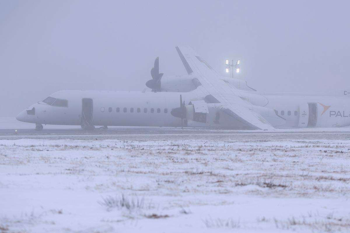 Halifax Airport Flights Resume After Aircraft Incident; Delays May Occur Due to Weather, Closed Runway