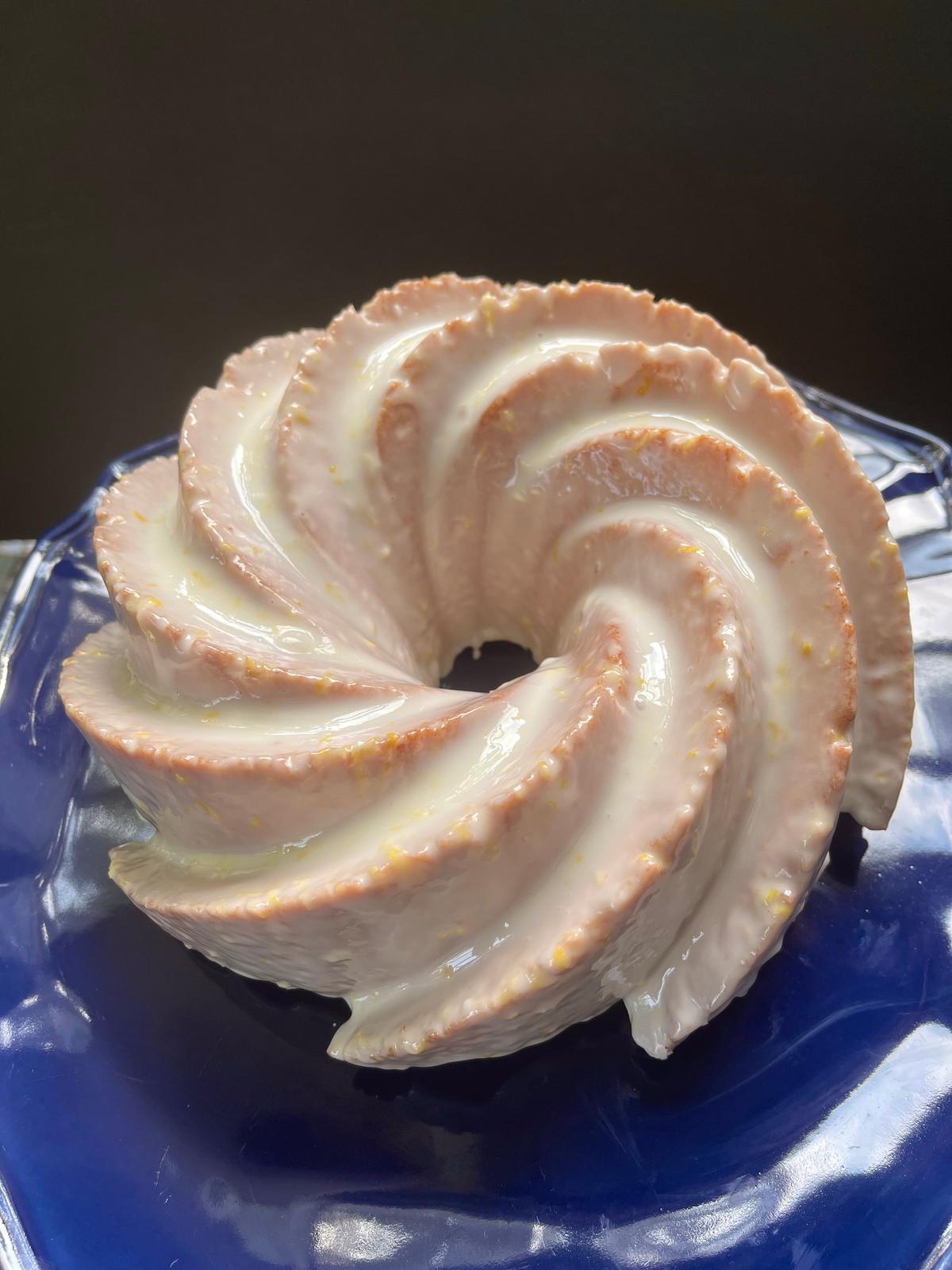 Bolo com Baunilha e Nata (Vanilla and Cream Cake)