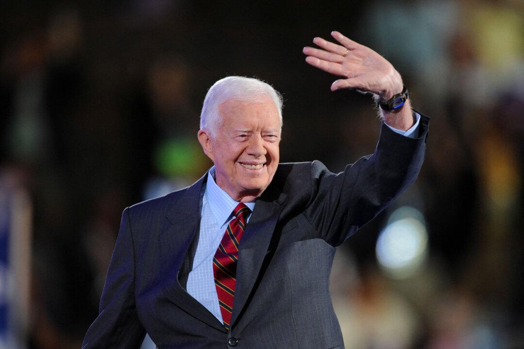 Biden, Trump, Other Political Figures Pay Tribute to Jimmy Carter
