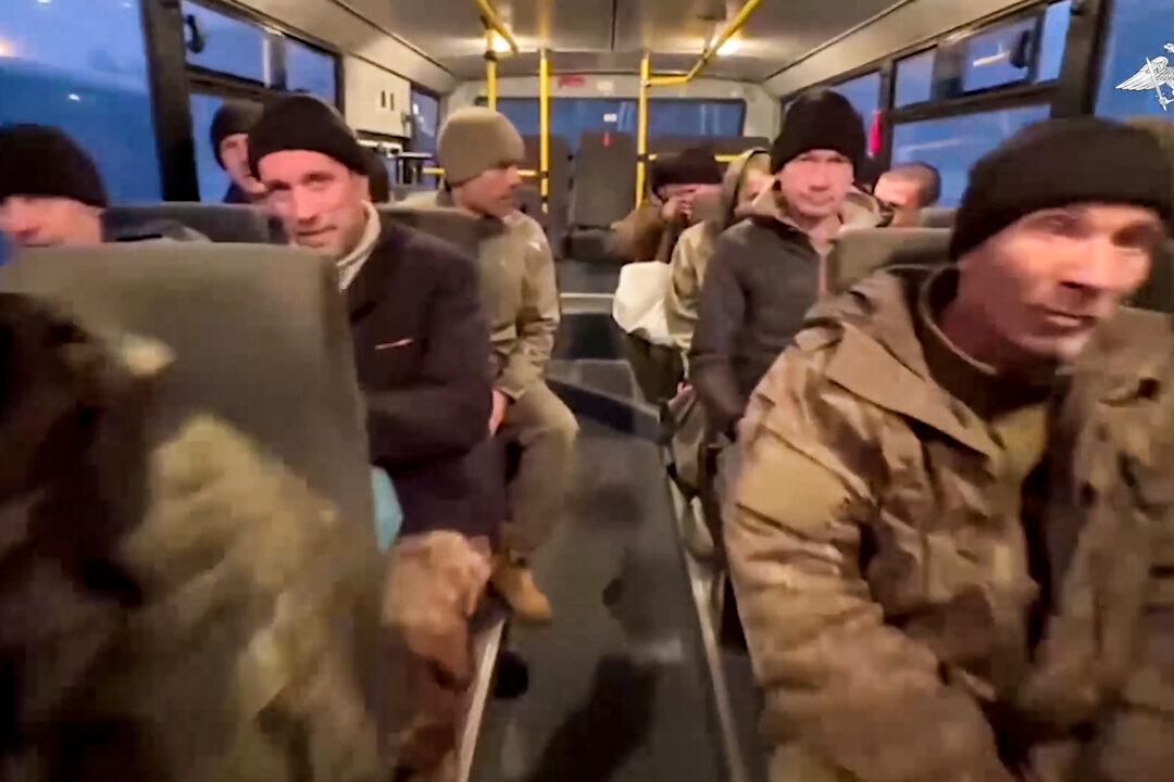 Hundreds Freed in Ukrainian–Russian Prisoner-of-War Exchange