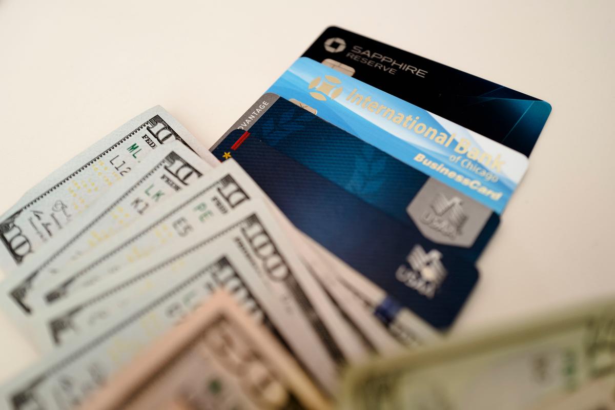 US Credit Card Defaults Reach Highest Point Since 2010