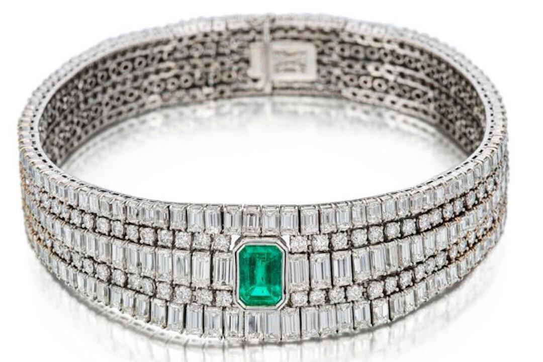 Thief Swipes $13 Million in Jewels, Handbags, and Cash From London Mansion