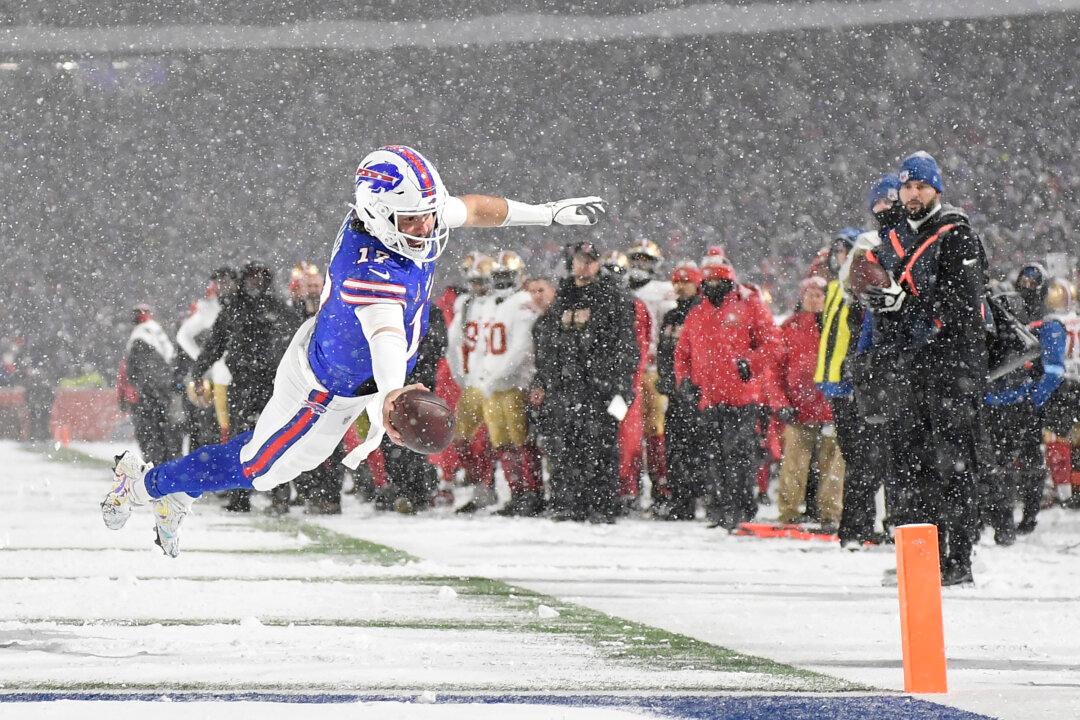 đ§Sports Brief: Battling Bills Roll Into the Motor City to Tangle With the Lions; Ruffled Feathers Threaten to Ground Soaring Eagles; Military Rivals Charge Into Annual Gridiron Battle