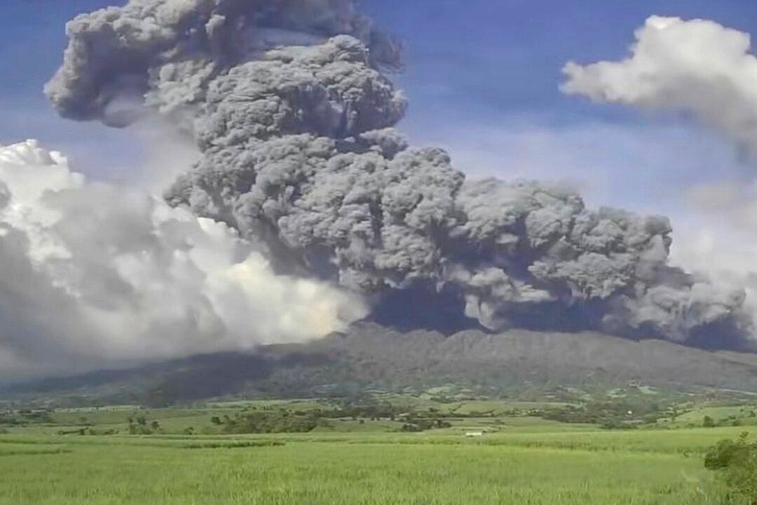 Mass Evacuation of Philippine Villages Underway After Brief but Major Volcanic Eruption