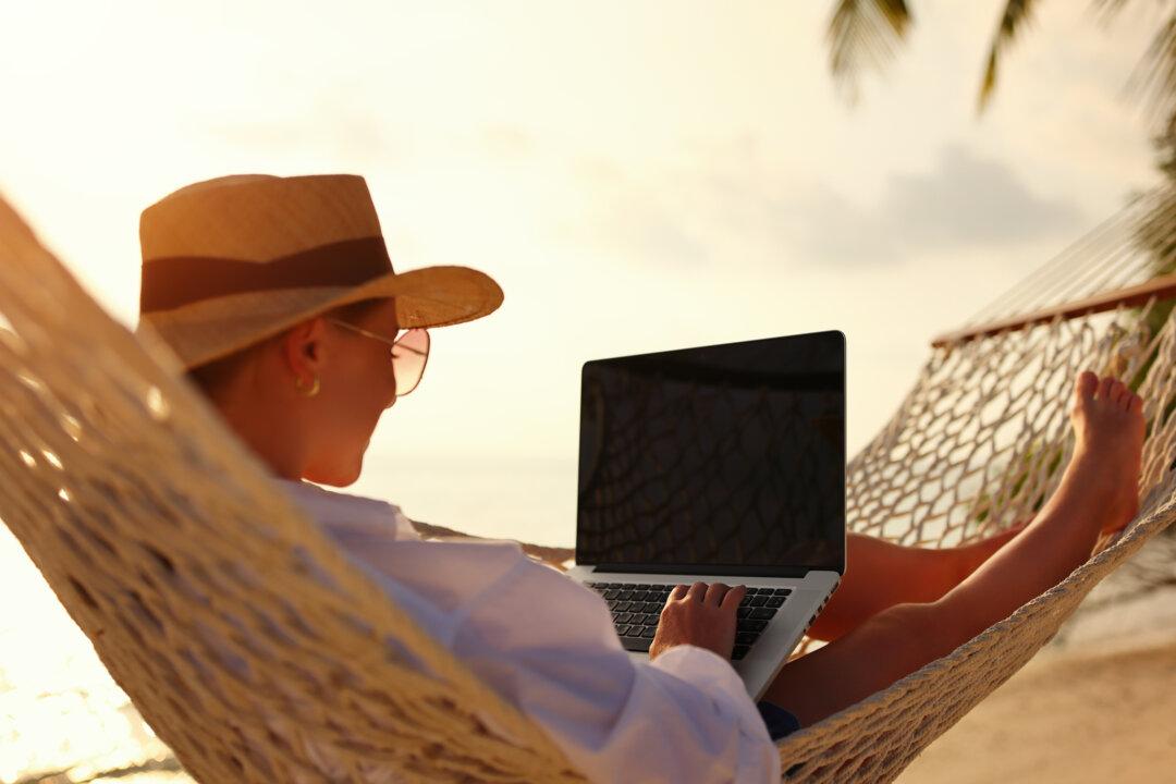 Become a Digital Nomad