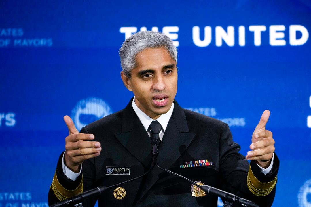 US Surgeon General Calls for Cancer Warning Labels on Alcohol