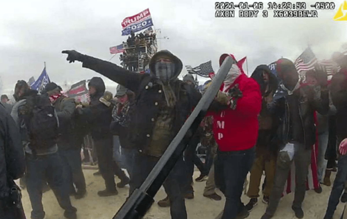 Jailed Jan. 6 Convict Receives Early Release at Resentencing