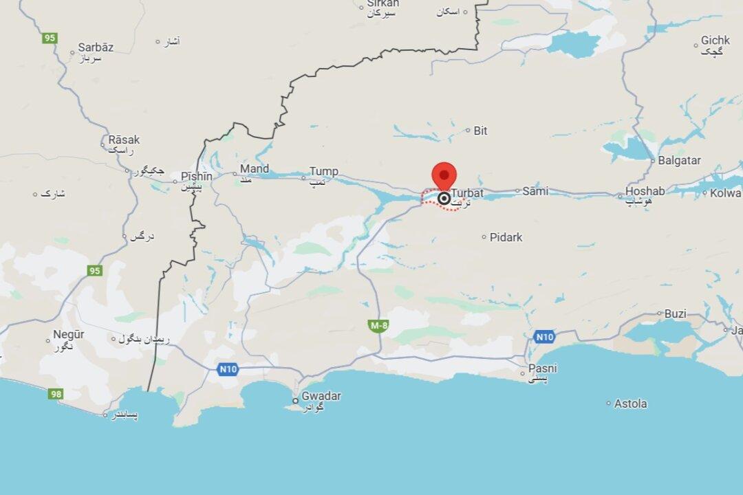 Blast in Southwestern Pakistan Kills 1 Person and Wounds 35