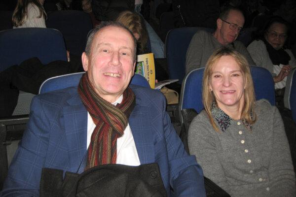 Phil Hughes-Narborough and Kathryn Bush attended Shen Yun Performing Arts at the ICC in Birmingham, UK, on Jan. 4, 2025. (<span class="s1">Chloe Hsiao/</span>The Epoch Times)