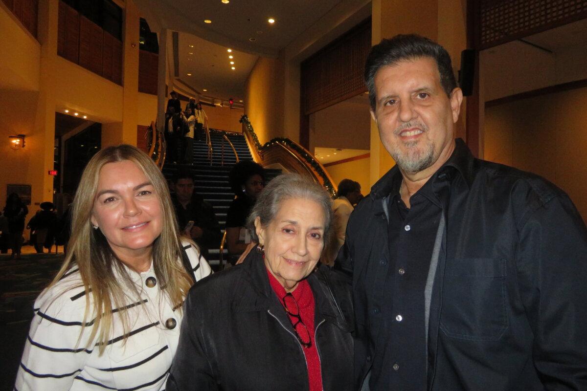 Gloria Alonso (L) and her husband, Jose Brito, enjoyed Shen Yun's evening performance at the Broward Center for the Performing Arts on Jan. 4, 2025. (Kailiang Jia/The Epoch Times)