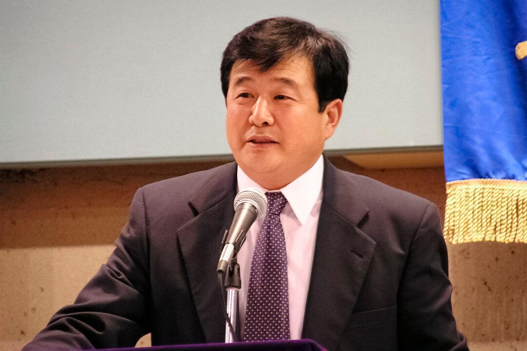 A Glimpse Into the Daily Life and Work of Falun Gong’s Founder