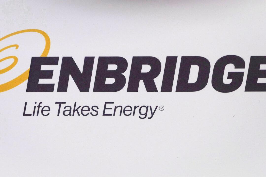 Alberta Signs Oil and Gas Agreement With Enbridge to Boost Production