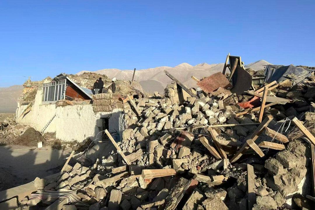 Magnitude 7.1 Earthquake Hits Tibet, Kills at Least 126