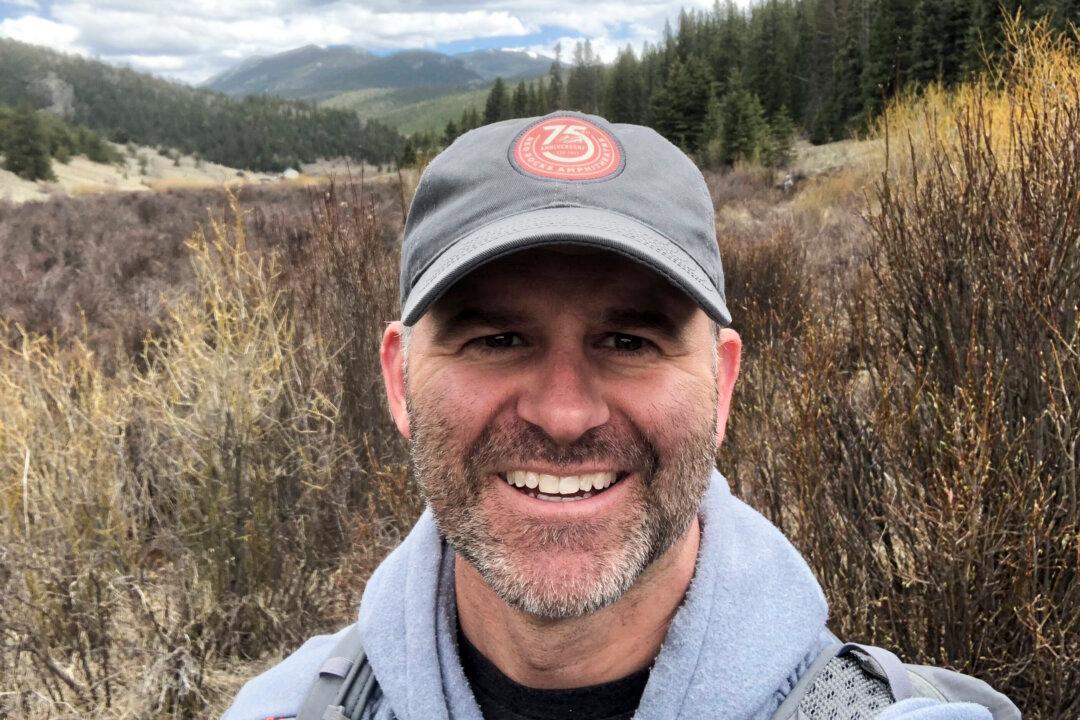 Sports Industry Veteran Discusses Game Day in Behind-the-Scenes Book