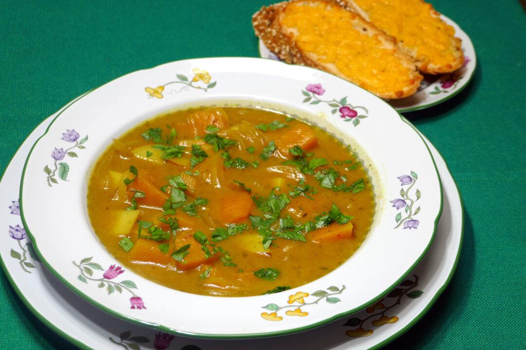 Winter Squash Soup With Cheddar Cheese Toasts