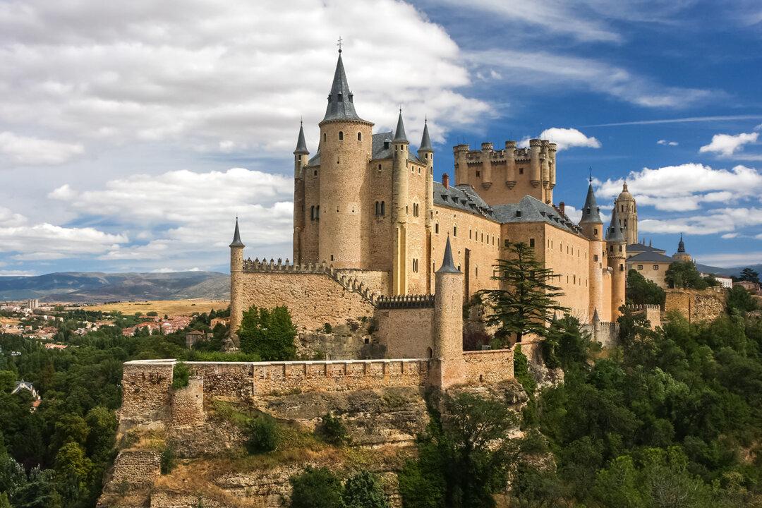 Alcázar of Segovia: Spain’s Austere Fortress