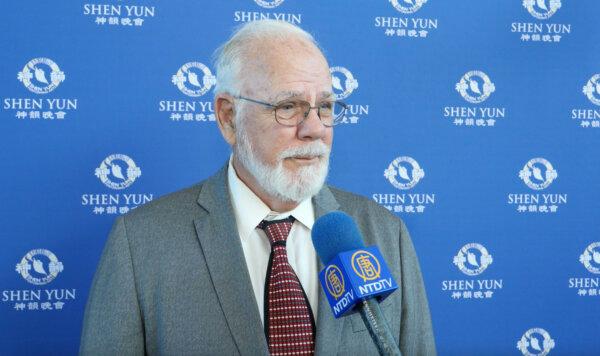 Garrett DenBleyker at the Shen Yun Performing Arts performance at Youkey Theatre, RP Funding Center on Feb. 14, 2024. (NTD)