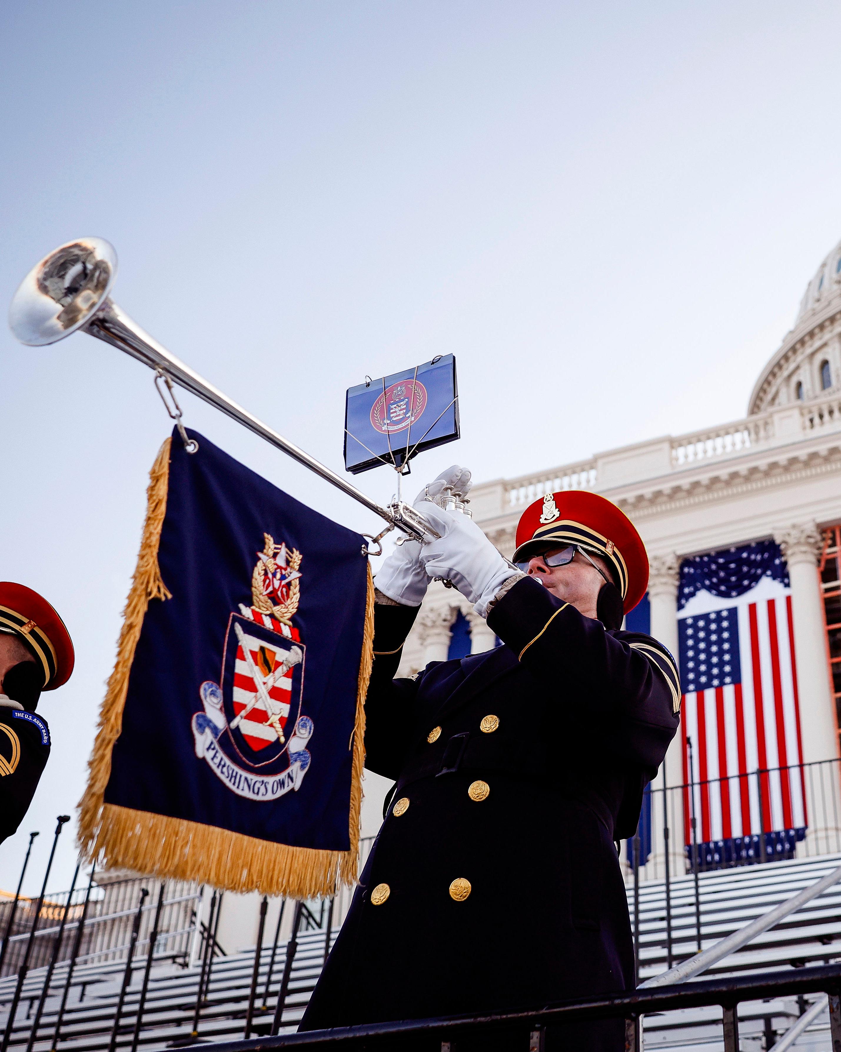 Day in Photos: Inauguration Rehearsal, Fire in Czech Republic, and Brazil Festival