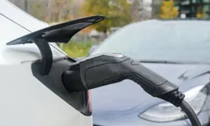 Quebec Lowers Electric Vehicle Sales Target to 80 Percent by 2035