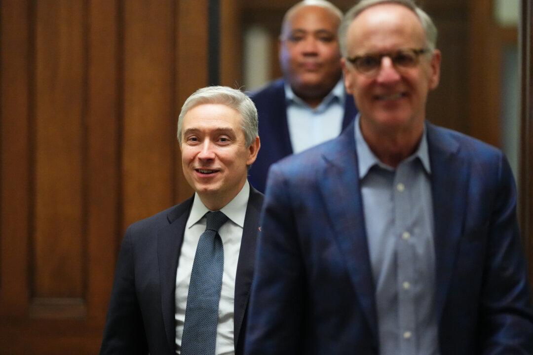 Industry Minister Champagne to Announce Bid for Liberal Leadership Today