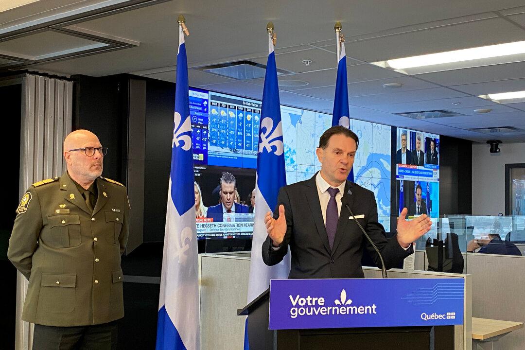 Quebec Ready to Deploy 300 Officers at Border If Illegal Crossings Into US Rise