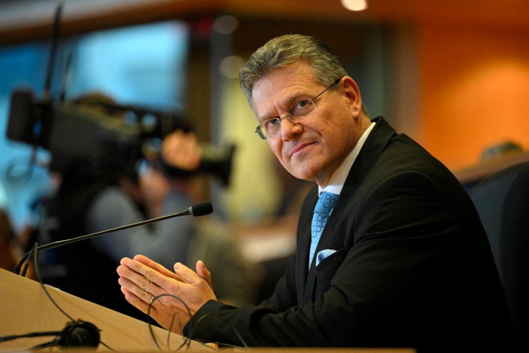 Chinese Regime Discriminates Against European Medical Device Suppliers in Procurement, EU Says