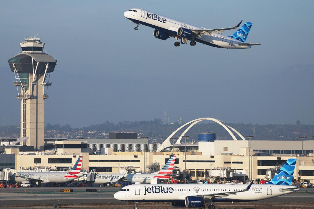 Lawsuit: Chunk of Ice From Plane Smashes Through Roof of California Home